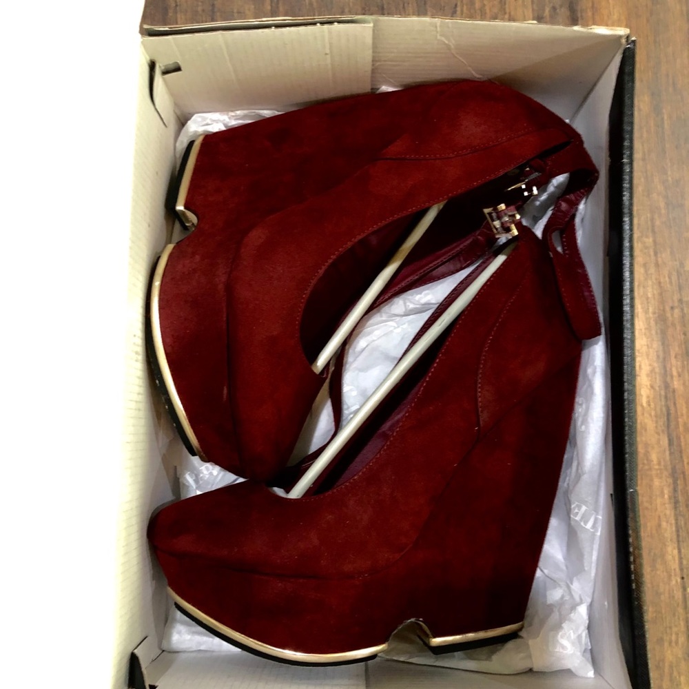 Burgundy Wedge Heels